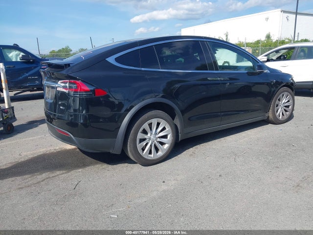 Aukcja sprzedaży 2017 Tesla Model X 100d/75d/90d, vin: 5YJXCBE20HF069960, numer aukcji: 45177941