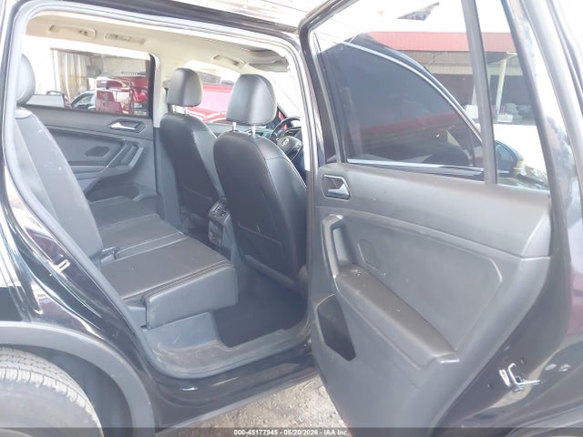 3VV3B7AX0JM054832 Volkswagen Tiguan 2.0t Se/2.0t Sel