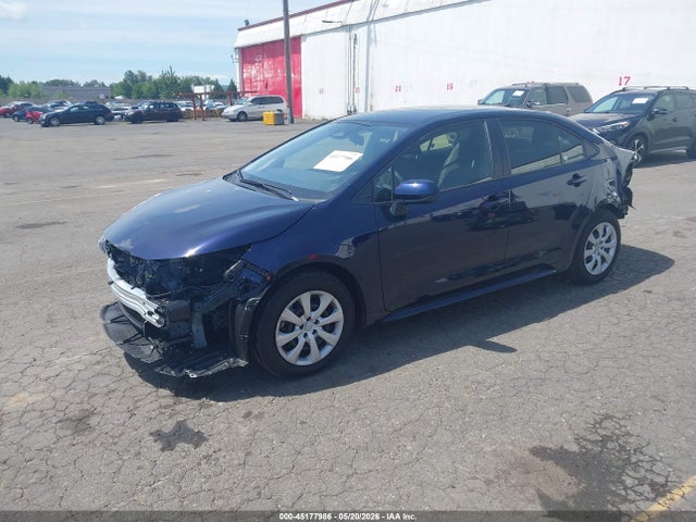 Toyota COROLLA LE 2026 JTDB4MEE3T3040066 Image 2