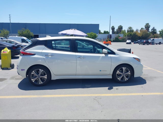 Nissan LEAF SV 2018 1N4AZ1CP2JC306521 Image 13