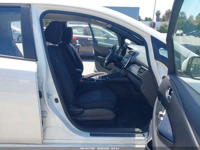 Nissan LEAF SV 2018 1N4AZ1CP2JC306521 Image 5