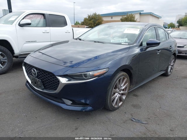 Продажа на аукционе авто 2019 Mazda Mazda3 Premium Package, vin: JM1BPACM5K1101556, номер лота: 45177999