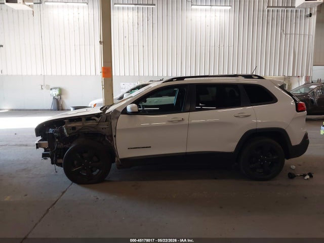 2018 Jeep Cherokee Latitude Fwd მანქანა იყიდება აუქციონზე, vin: 1C4PJLCB7JD622549, აუქციონის ნომერი: 45178017