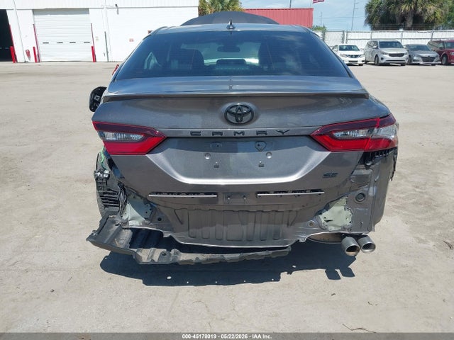 45178019 :رقم المزاد ، 4T1G11AK7MU549559 vin ، 2021 Toyota Camry Se مزاد بيع