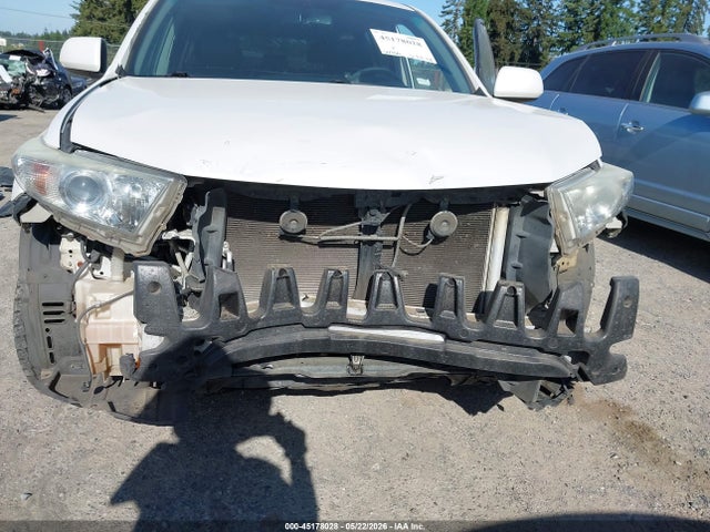 45178028 :رقم المزاد ، 5TDBK3EH6DS183667 vin ، 2013 Toyota Highlander Se V6 مزاد بيع