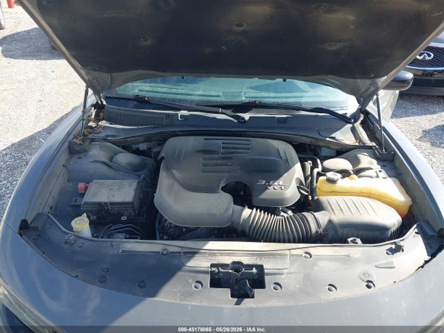 2C3CDXBGXJH151031 Dodge Charger Sxt Rwd