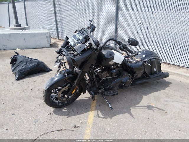 Harley-Davidson FLTRXS 2022 1HD1KTP14NB672023 Image 2