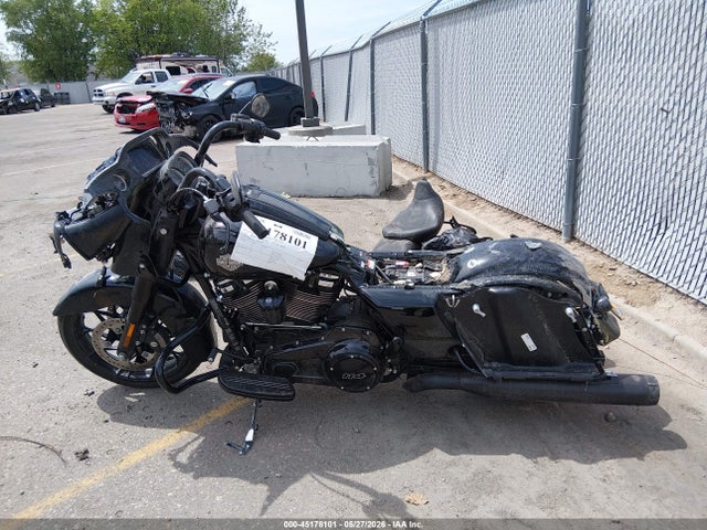 Harley-Davidson FLTRXS 2022 1HD1KTP14NB672023 Image 13