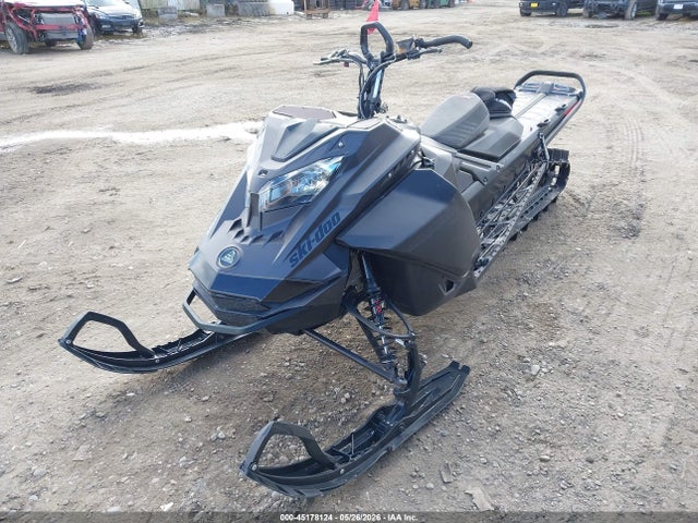 Ski-Doo Summit X 670 2022 2BPSTANB7NV000078 Image 2