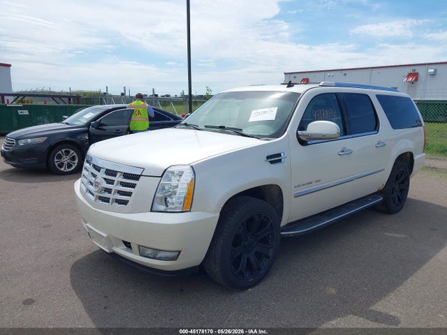 2012 Cadillac Escalade Esv Luxury მანქანა იყიდება აუქციონზე, vin: 1GYS4HEF6CR131761, აუქციონის ნომერი: 45178170