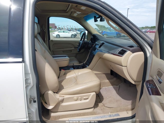 2012 Cadillac Escalade Esv Luxury მანქანა იყიდება აუქციონზე, vin: 1GYS4HEF6CR131761, აუქციონის ნომერი: 45178170
