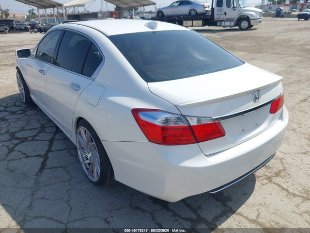 Продажа на аукционе авто 2015 Honda Accord Hybrid Touring, vin: 1HGCR6F75FA000073, номер лота: 45178217