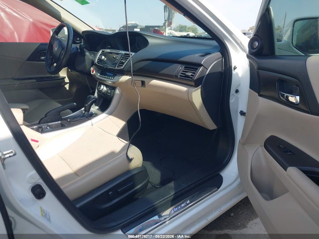 Продажа на аукционе авто 2015 Honda Accord Hybrid Touring, vin: 1HGCR6F75FA000073, номер лота: 45178217