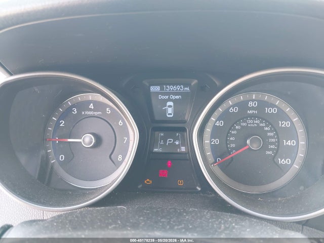 Продаж на аукціоні авто 2014 Hyundai Elantra Gt, vin: KMHD35LH2EU233705, номер лоту: 45178239