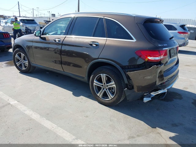 45178242 :رقم المزاد ، WDC0G4JB1JV028276 vin ، 2018 Mercedes-benz Glc 300 مزاد بيع