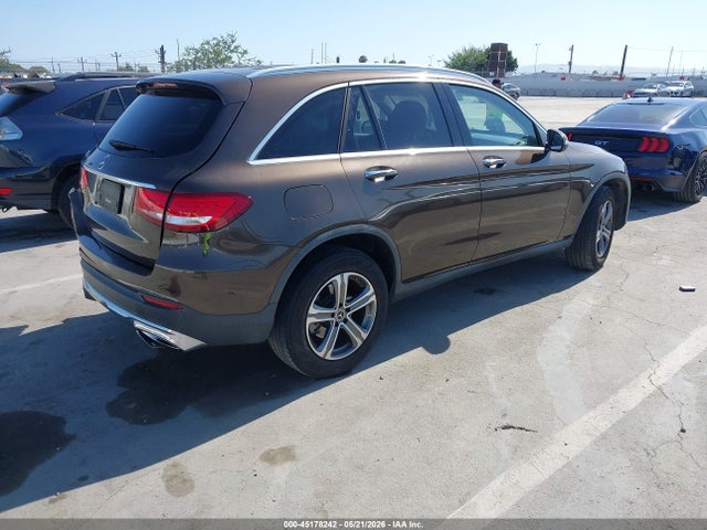 45178242 :رقم المزاد ، WDC0G4JB1JV028276 vin ، 2018 Mercedes-benz Glc 300 مزاد بيع