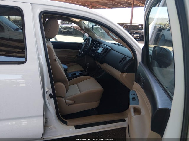 Продажа на аукционе авто 2015 Toyota Tacoma, vin: 5TFJX4CN2FX048260, номер лота: 45178257