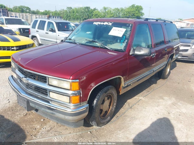 1998 Chevrolet Suburban 1500 მანქანა იყიდება აუქციონზე, vin: 1GNEC16R4WJ353358, აუქციონის ნომერი: 45178266