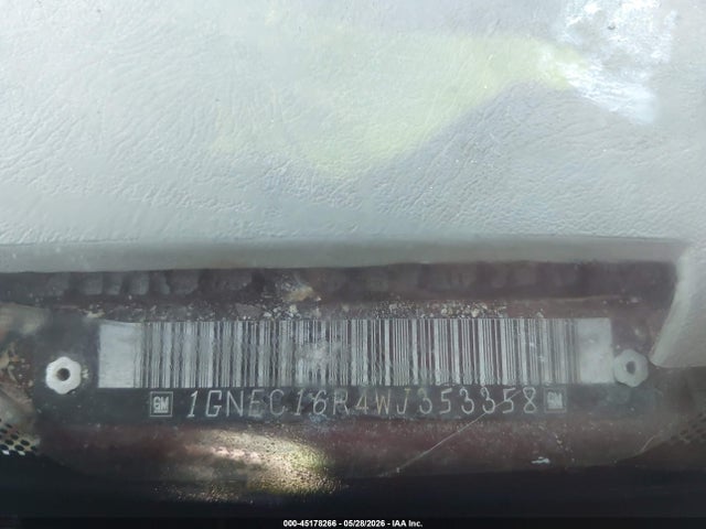 1998 Chevrolet Suburban 1500 მანქანა იყიდება აუქციონზე, vin: 1GNEC16R4WJ353358, აუქციონის ნომერი: 45178266