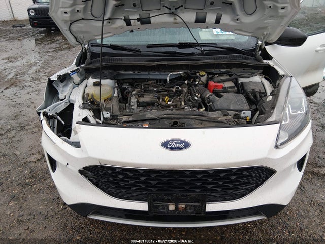 Продажа на аукционе авто 2022 Ford Escape Se, vin: 1FMCU9G66NUA60926, номер лота: 45178317