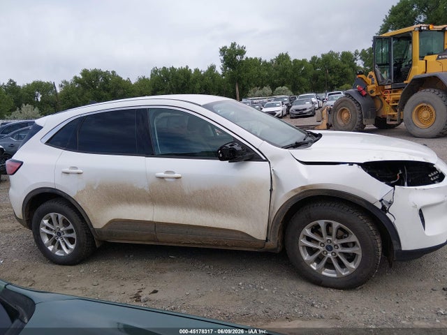 Продажа на аукционе авто 2022 Ford Escape Se, vin: 1FMCU9G66NUA60926, номер лота: 45178317