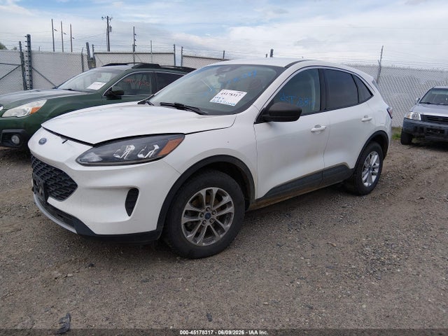 Продажа на аукционе авто 2022 Ford Escape Se, vin: 1FMCU9G66NUA60926, номер лота: 45178317