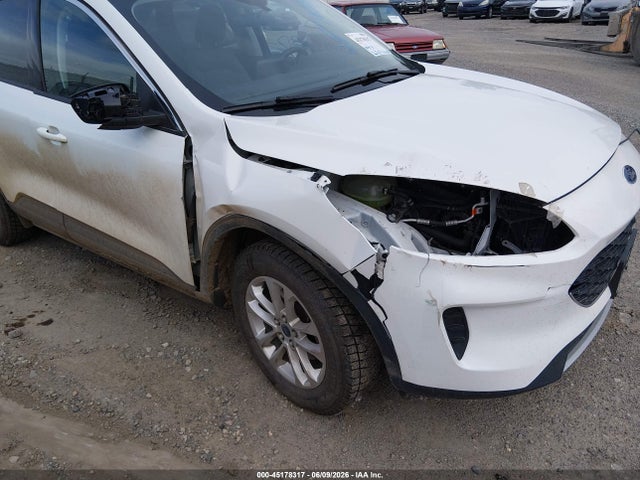 Продажа на аукционе авто 2022 Ford Escape Se, vin: 1FMCU9G66NUA60926, номер лота: 45178317