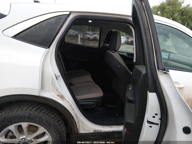 Продажа на аукционе авто 2022 Ford Escape Se, vin: 1FMCU9G66NUA60926, номер лота: 45178317