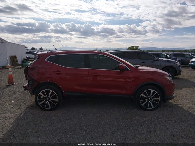 JN1BJ1CR9JW284980 Nissan Rogue Sport Sl
