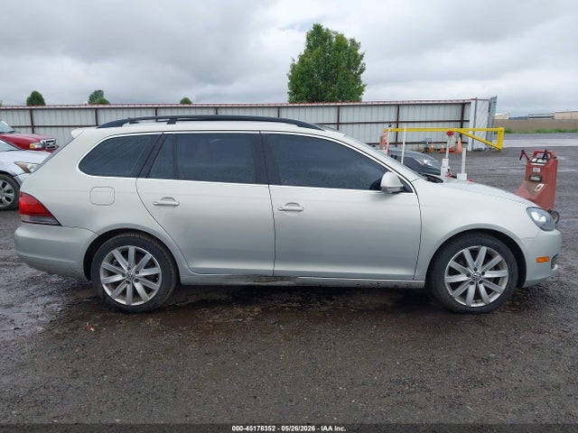 Продажа на аукционе авто 2012 Volkswagen Jetta Sportwagen 2.5l Se, vin: 3VWPP7AJ0CM623871, номер лота: 45178352