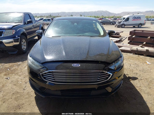 3FA6P0HD2HR172285 Ford FUSION SE