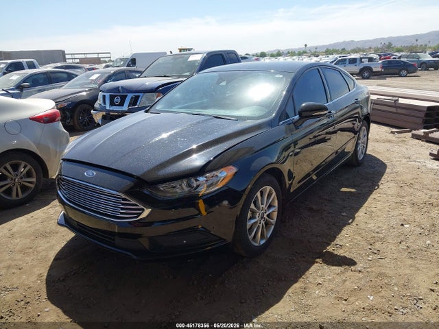 3FA6P0HD2HR172285 Ford FUSION SE
