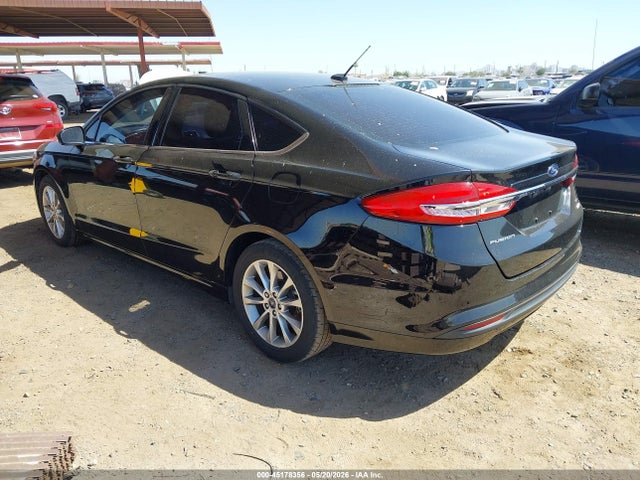 3FA6P0HD2HR172285 Ford FUSION SE