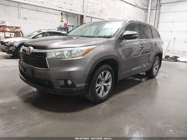 2015 Toyota Highlander Le Plus V6 მანქანა იყიდება აუქციონზე, vin: 5TDZKRFH2FS082452, აუქციონის ნომერი: 45178402