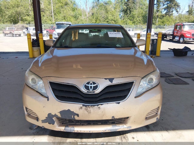 45178441 :رقم المزاد ، 4T1BF3EK9BU212146 vin ، 2011 Toyota Camry Le مزاد بيع
