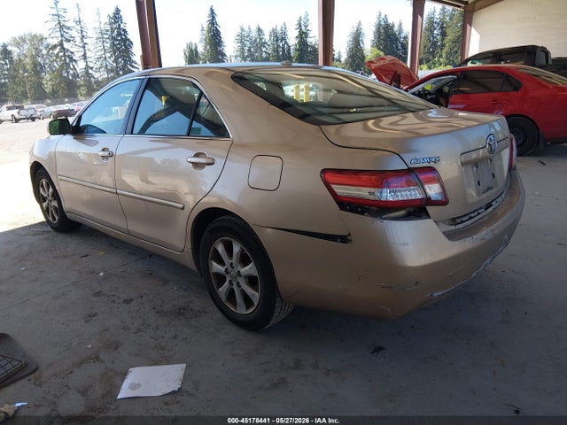 45178441 :رقم المزاد ، 4T1BF3EK9BU212146 vin ، 2011 Toyota Camry Le مزاد بيع