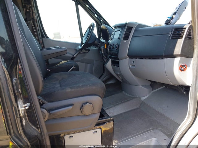 45178444 :رقم المزاد ، WDZPE8CC9F5970588 vin ، 2015 Mercedes-benz Sprinter 2500 High  Roof مزاد بيع