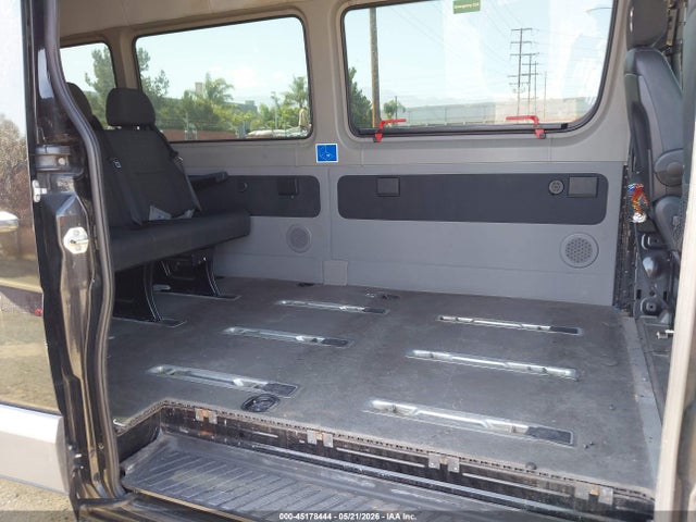 45178444 :رقم المزاد ، WDZPE8CC9F5970588 vin ، 2015 Mercedes-benz Sprinter 2500 High  Roof مزاد بيع