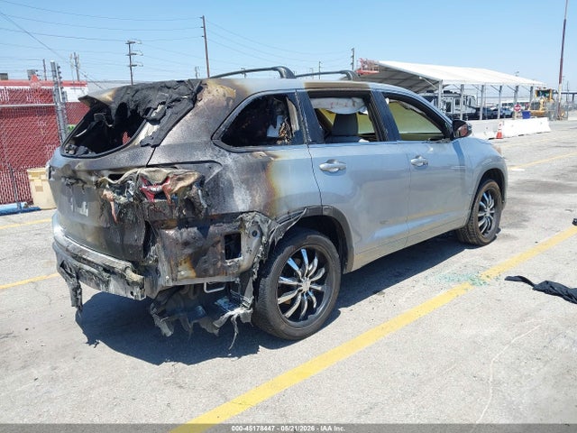 Продажа на аукционе авто 2015 Toyota Highlander Le V6, vin: 5TDZKRFH0FS051748, номер лота: 45178447