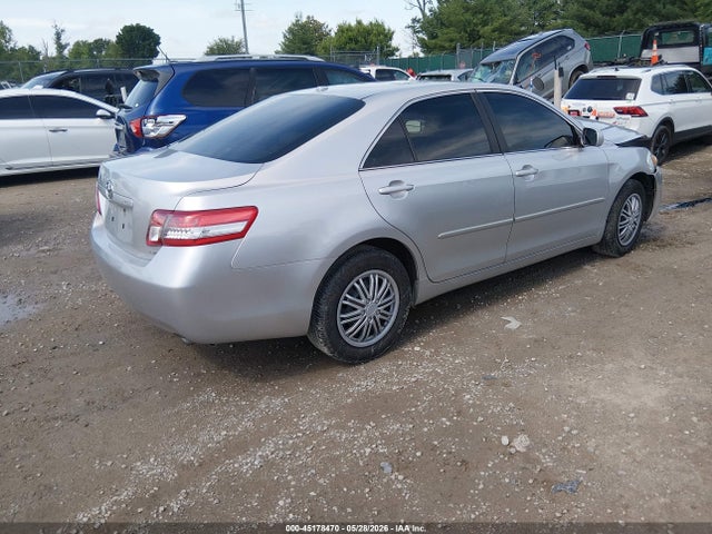 45178470 :رقم المزاد ، 4T4BF3EK7AR011429 vin ، 2010 Toyota Camry Le مزاد بيع