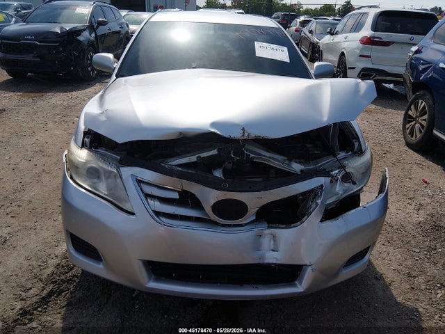 45178470 :رقم المزاد ، 4T4BF3EK7AR011429 vin ، 2010 Toyota Camry Le مزاد بيع