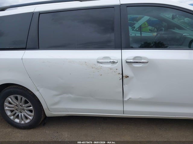 Toyota Sienna Xle 8 Passenger 2015 5TDYK3DC3FS576674 Image 18