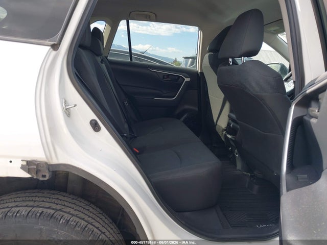 Toyota RAV4 LE 2021 2T3F1RFV9MW201654 Image 8
