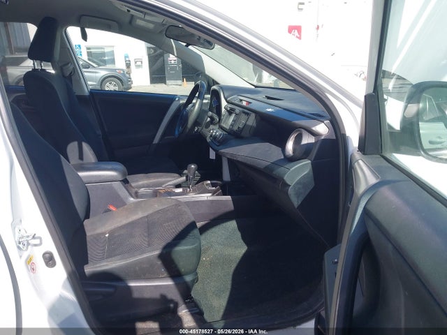 Продаж на аукціоні авто 2017 Toyota Rav4 Le, vin: 2T3ZFREV3HW347621, номер лоту: 45178527