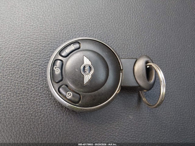 Продаж на аукціоні авто 2012 Mini Cooper Clubman, vin: WMWZF3C5XCT489215, номер лоту: 45178603