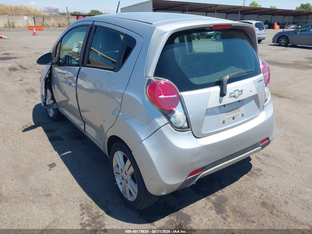 Chevrolet Spark 1lt Cvt 2015 KL8CD6S99FC719599 Image 3