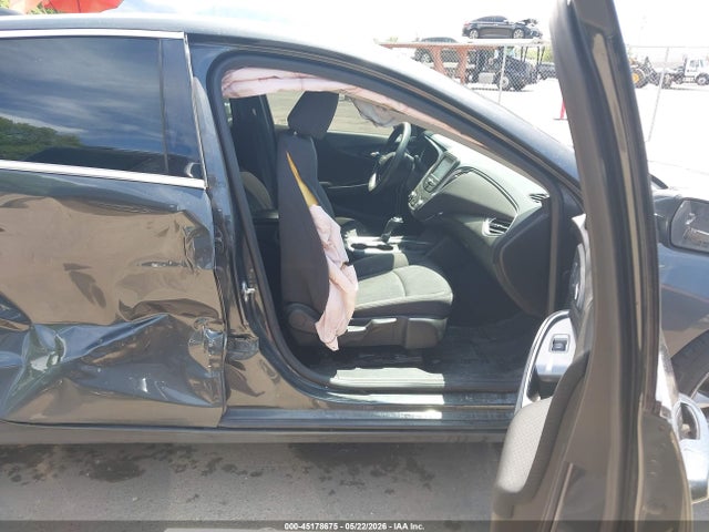 1G1ZE5STXHF180814 Chevrolet MALIBU 1LT