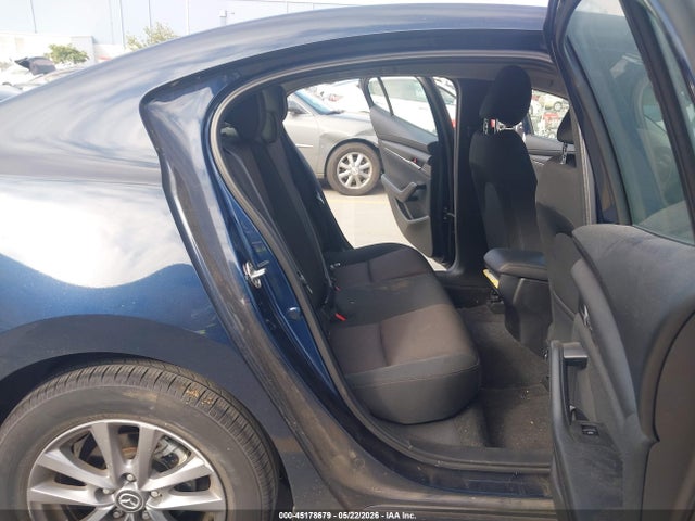 Mazda Mazda3 2.5 S 2022 3MZBPAAL8NM301863 Image 8