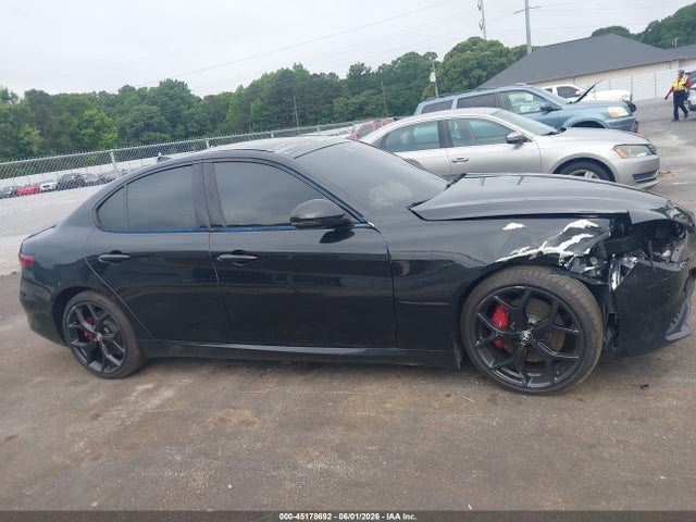 45178692 :رقم المزاد ، ZARFAMBN9M7644042 vin ، 2021 Alfa Romeo Giulia Ti Rwd مزاد بيع