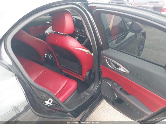 45178692 :رقم المزاد ، ZARFAMBN9M7644042 vin ، 2021 Alfa Romeo Giulia Ti Rwd مزاد بيع
